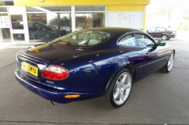 Jaguar XKR 4.2