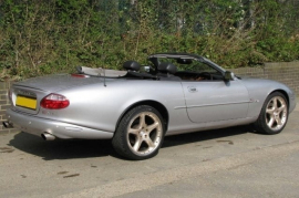 Jaguar XKR 4.2