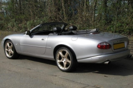 Jaguar XKR 4.2
