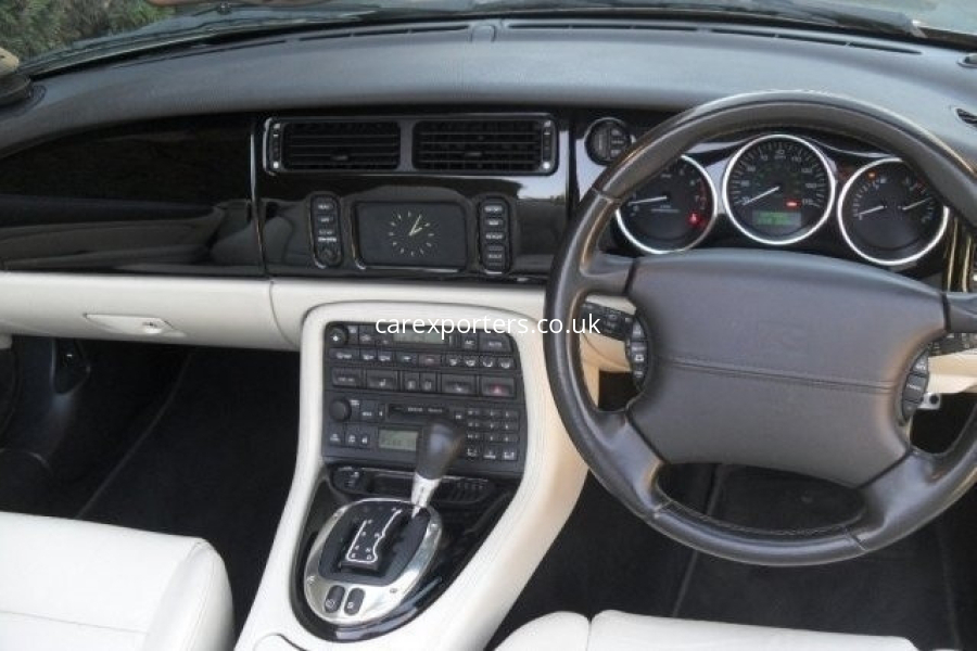 Jaguar XKR 4.2