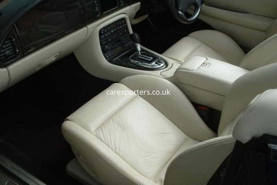 Jaguar XKR 4.2