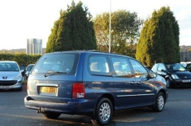 KIA Sedona 2.9