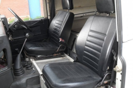 Land Rover Defender 2.5