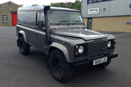 Land Rover Defender 2.5