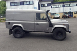 Land Rover Defender 2.5