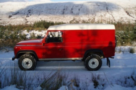 Land Rover Defender 2.5