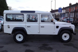 Land Rover Defender 2.5