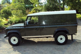 Land Rover Defender 2.4