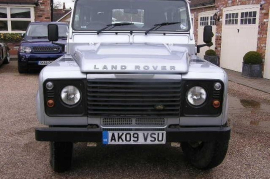 Land Rover Defender 2.4