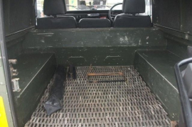 Land Rover Defender 2.5