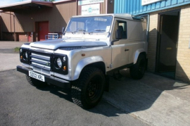 Land Rover Defender 90 2.5