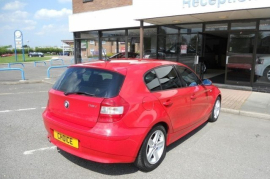 BMW 1 SERIES  2.0
