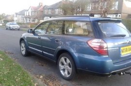 Subaru Outback 2.5i