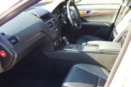 Mercedes-Benz C-Class Saloon C200