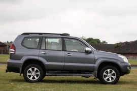 Toyota LAND CRUISER 5-DR 3.0 D-4D LC4