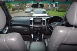Toyota Land Cruiser 3.0 D-4D Invincible 5dr