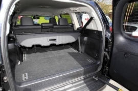 Toyota LAND CRUISER 5-DR 3.0 D-4D 4X4 Icon