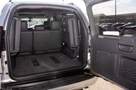 Toyota LAND CRUISER 5-DR 3.0 D-4D Invincible