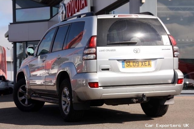 Toyota LAND CRUISER 5-DR 3.0 D-4D Invincible