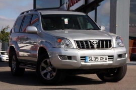 Toyota LAND CRUISER 5-DR 3.0 D-4D Invincible