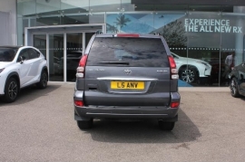 Toyota LAND CRUISER 5-DR 3.0 D-4D Invincible