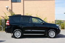 Toyota LAND CRUISER 5-DR 3.0 D-4D 4X4