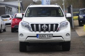 Toyota LAND CRUISER 5-DR 3.0 D-4D 4X4