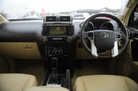 Toyota LAND CRUISER 5-DR 3.0 D-4D 4X4