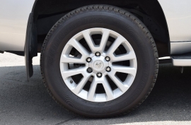 Toyota LAND CRUISER 5-DR 3.0 D-4D 4X4