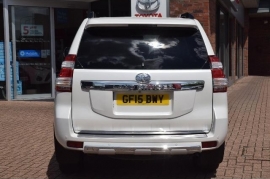 Toyota LAND CRUISER 5-DR 3.0 D-4D 4X4