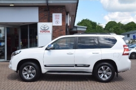 Toyota LAND CRUISER 5-DR 3.0 D-4D 4X4