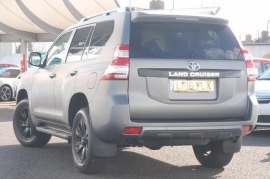 Toyota LAND CRUISER 5-DR 2.8 D-4D 4X4