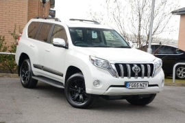 Toyota LAND CRUISER 5-DR 2.8 D-4D 4X4