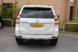 Toyota LAND CRUISER 5-DR 2.8 D-4D 4X4
