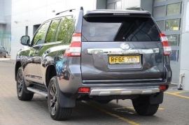 Toyota LAND CRUISER 5-DR 2.8 D-4D 4X4
