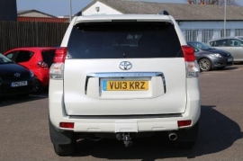 Toyota LAND CRUISER 5-DR 3.0 D-4D LC5