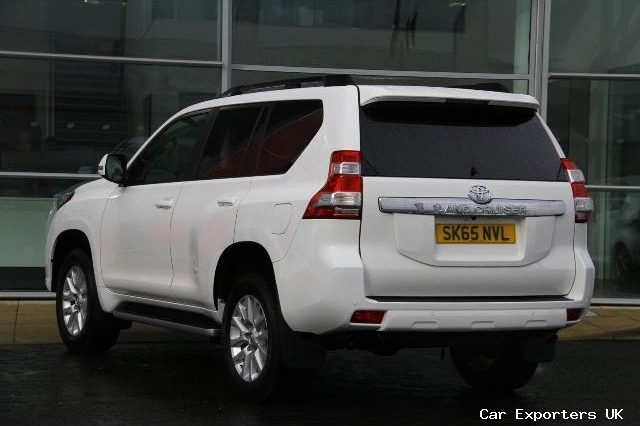 Toyota LAND CRUISER 5-DR 3.0 D-4D 4X4