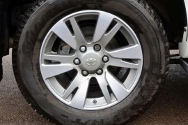 Toyota LAND CRUISER 5-DR 2.8 D-4D 4X4