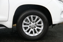 Toyota LAND CRUISER 5-DR 2.8 D-4D 4X4 I