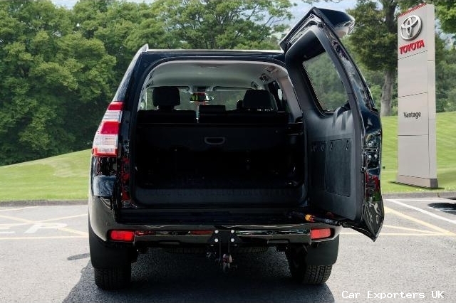Toyota LAND CRUISER 5-DR 2.8 D-4D 4X4
