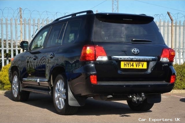 Toyota LAND CRUISER V8 5-DR 4.5 D-4D 4X4