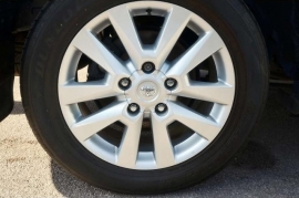 Toyota LAND CRUISER V8 5-DR 4.5 D-4D 4X4