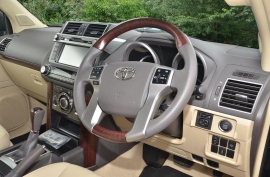 Toyota Land Cruiser Diesel SW 3.0 D-4D Invincible