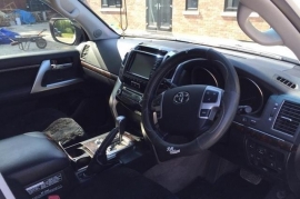 Toyota LAND CRUISER V8 D-4D AUTO 4.5 D-4D V8 4x4