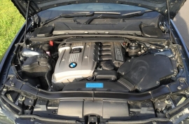 BMW 3 SERIES 3.0 330i SE 4dr