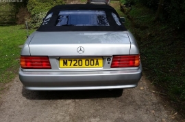Mercedes-Benz SL Class 3.2 SL320 2dr
