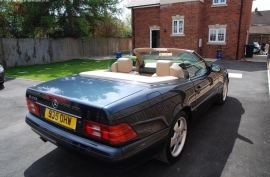 Mercedes-Benz SL Class 3.2 SL320 2dr