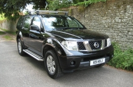 Nissan Pathfinder 2.5 dCi Trek 5dr