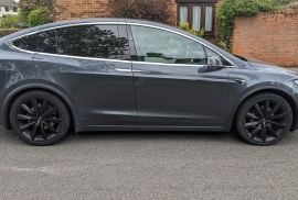 Tesla Model X 90D 5d 100 BHP