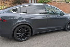 Tesla Model X 90D 5d 100 BHP